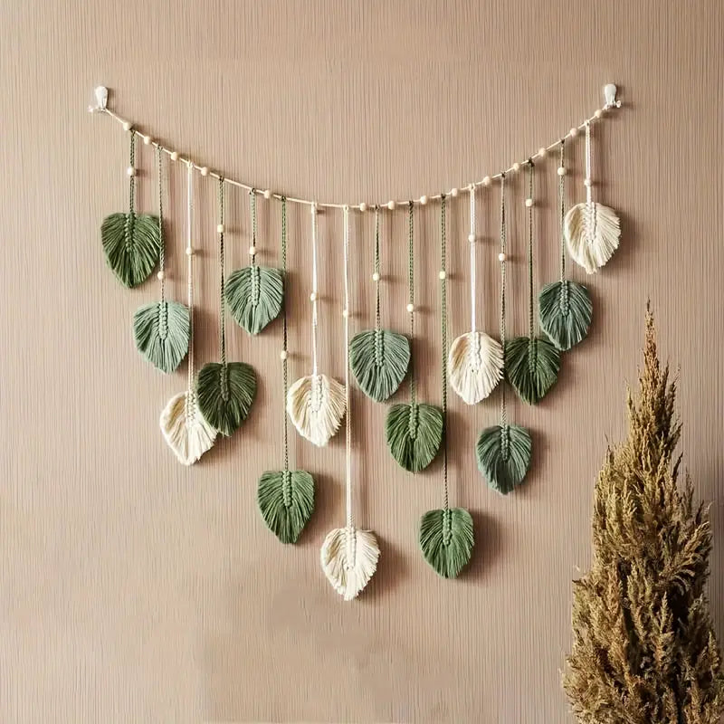 Solaya – Boho Feather Wall Décor
