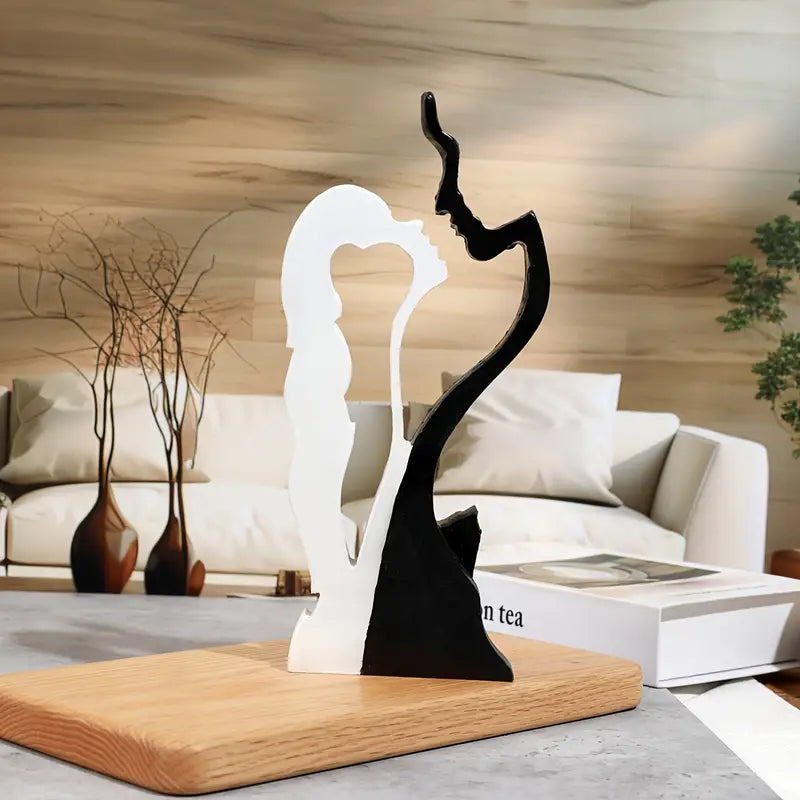 United in Form – Abstract Couple Sculpture