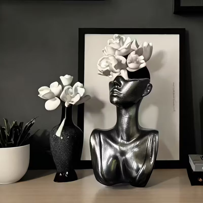 Velora Vase