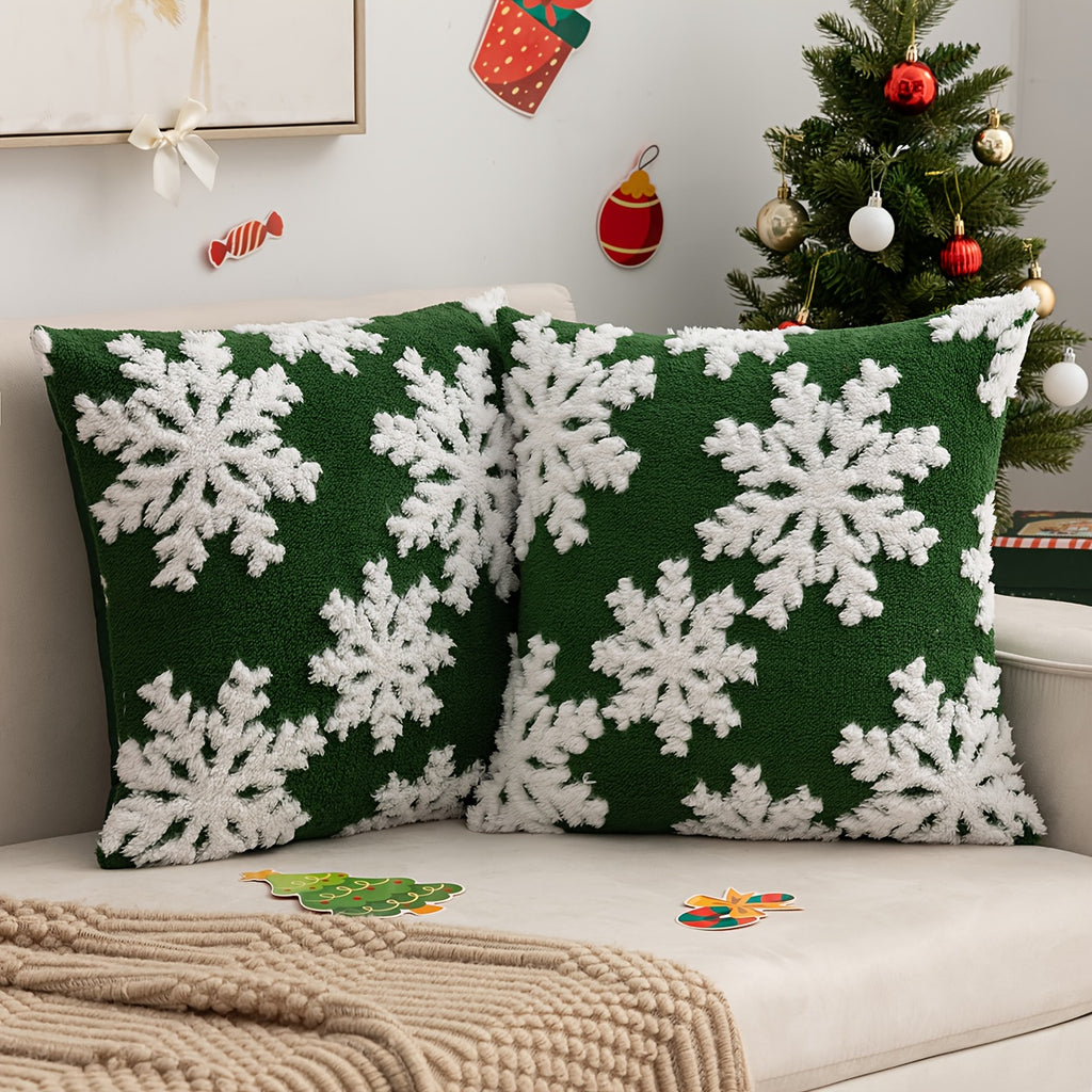 “Frostsoft Elegance” – 2-Piece Snowflake Velvet Pillow Cover Set