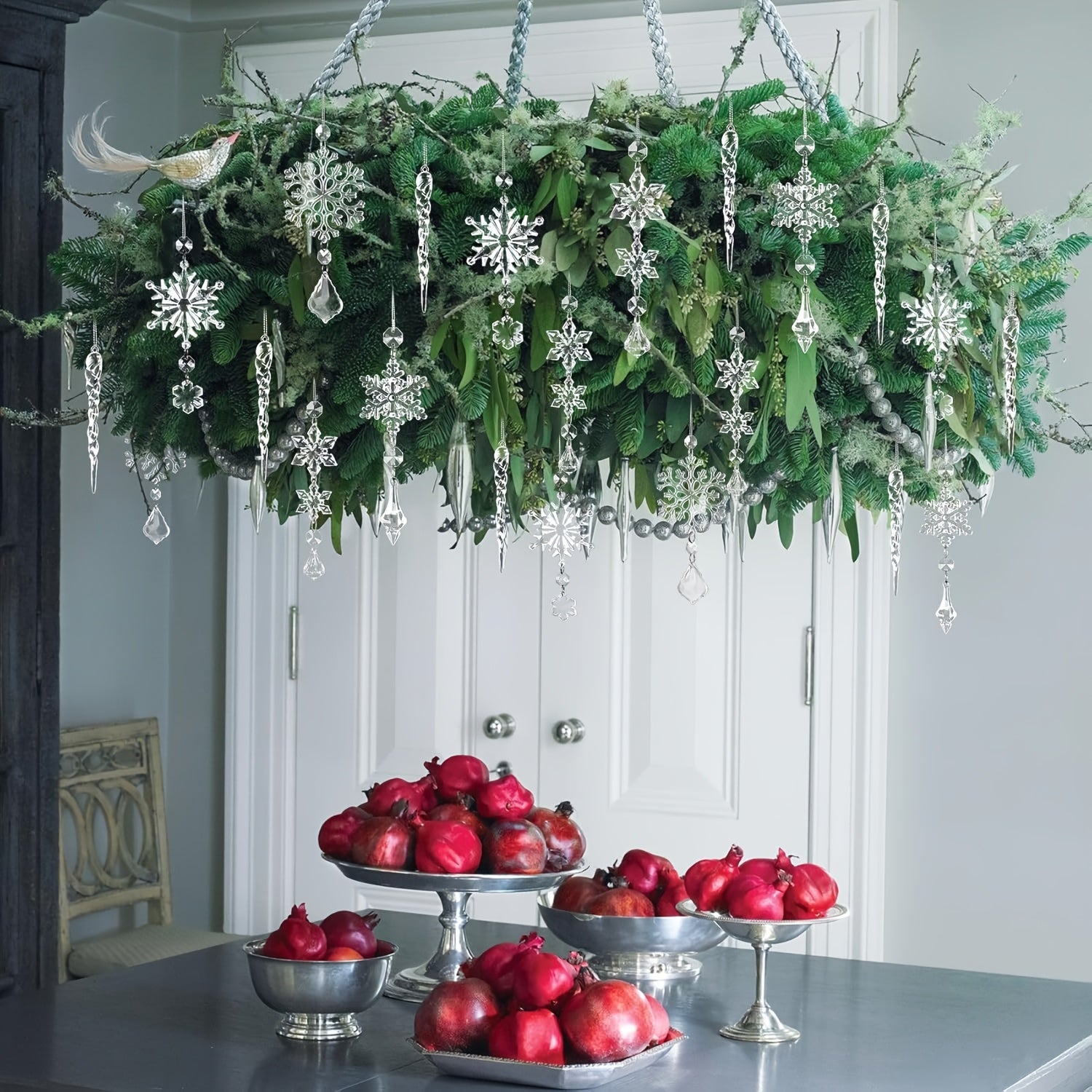 “Winter Spark” – 30-Piece Snowflake & Icicle Christmas Ornament Set