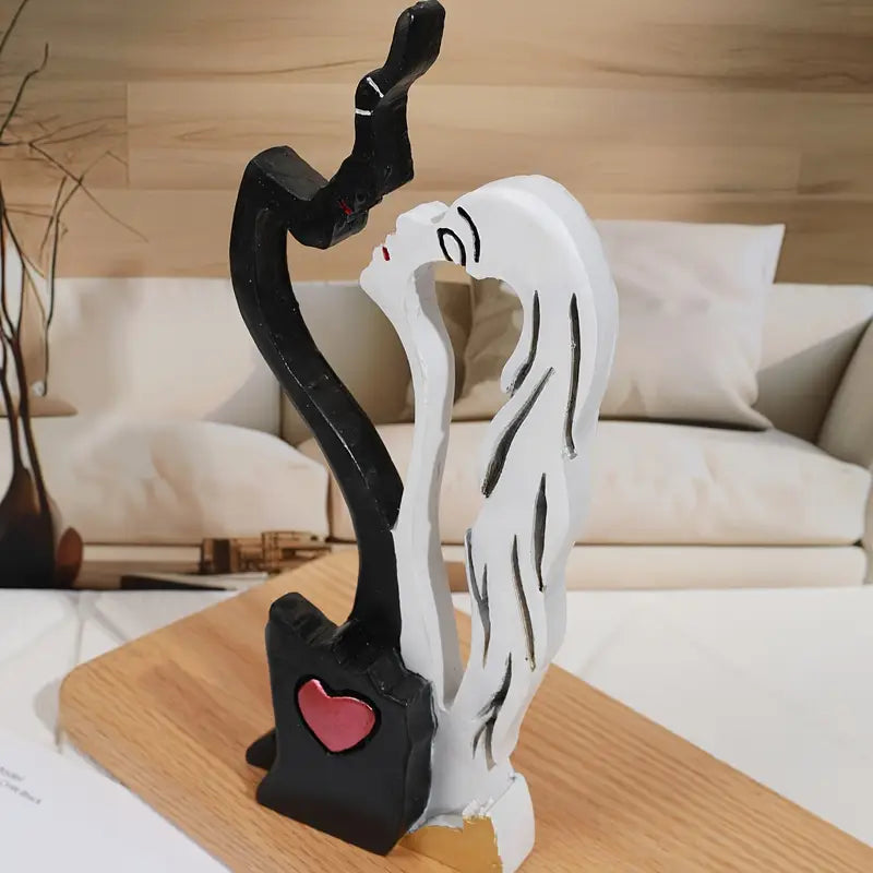 United in Form – Abstract Couple Sculpture