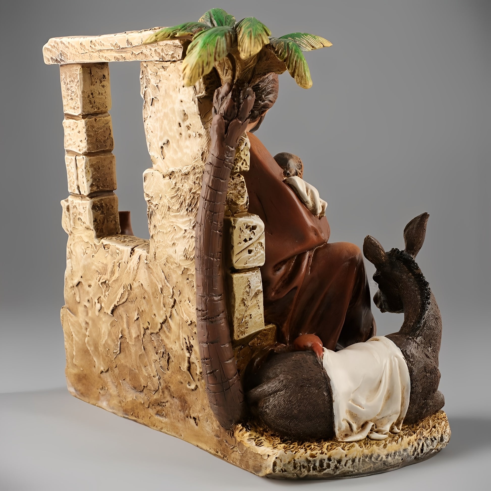 SagradaFamilia™ 18cm Resin Nativity Statue