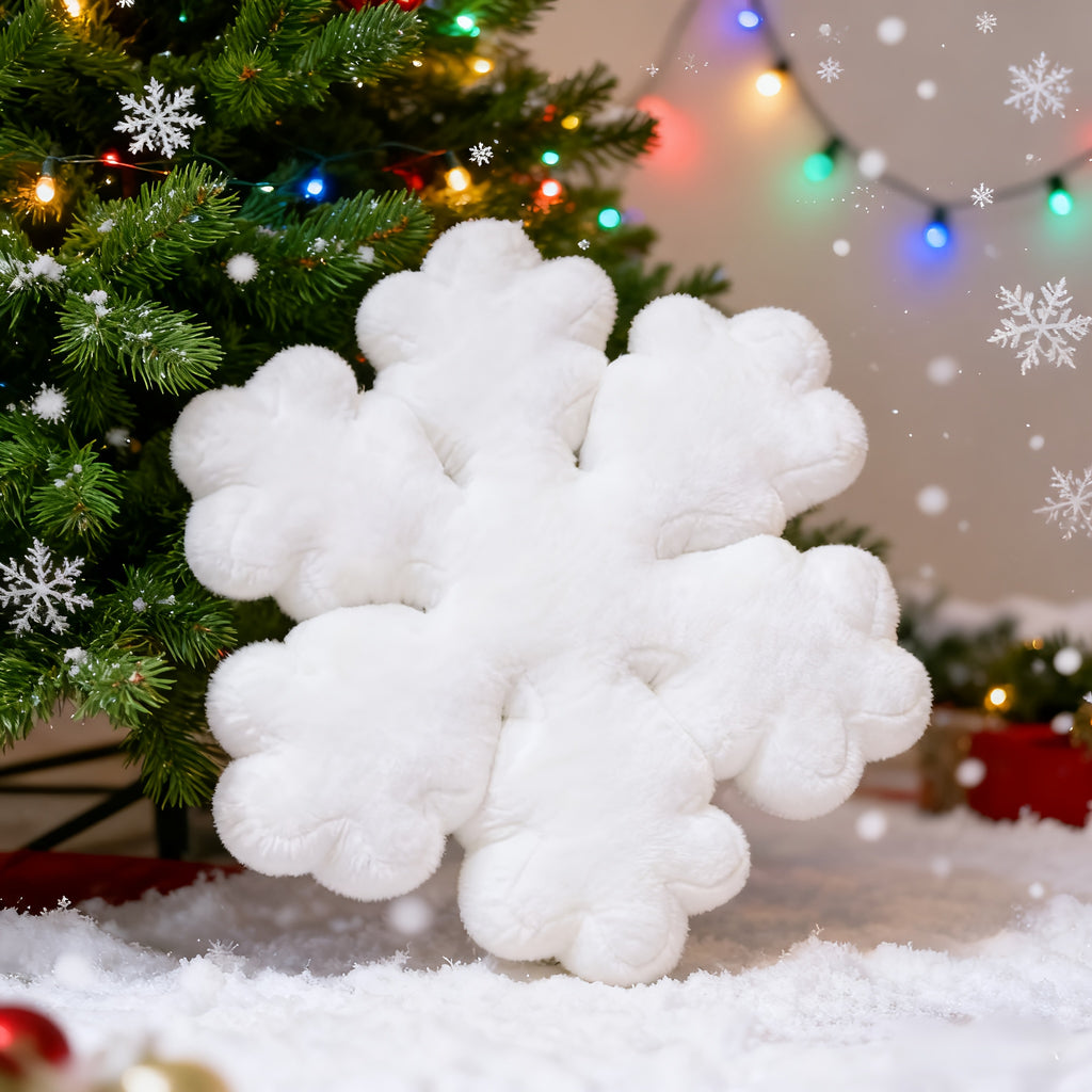 “Flurry Cloud” – Plush Cloud-Shaped Snowflake Pillow